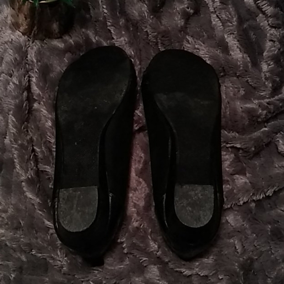 Black flats - Picture 2 of 4